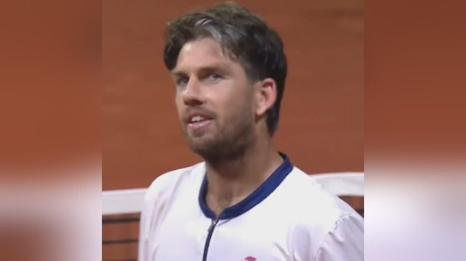 绩效条款与 绩效条款与